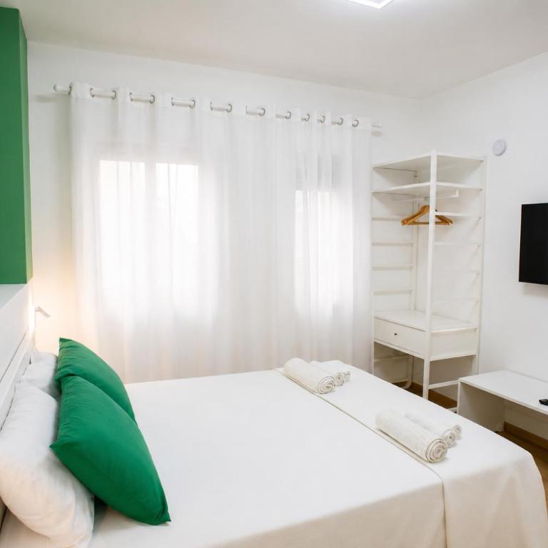Miramare Apartments - One-Bedroom Apartment - 4