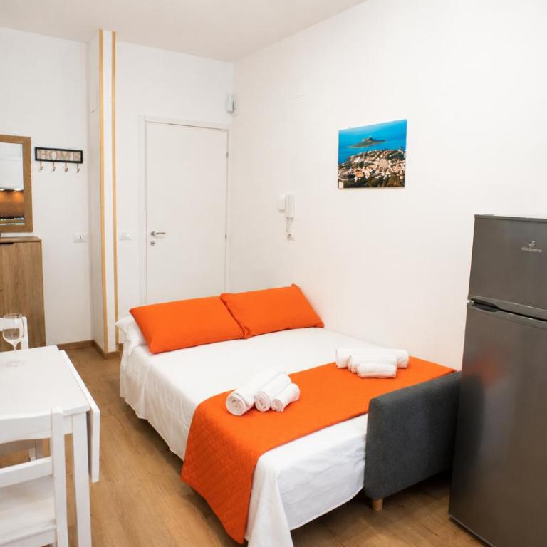 Miramare Apartments - One-Bedroom Apartment - 4