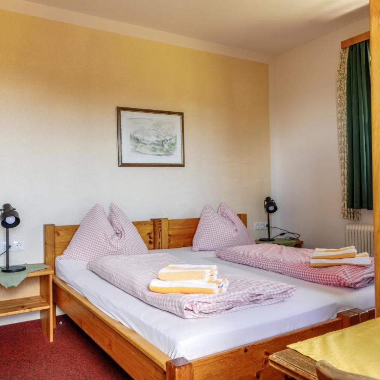 Berggasthof Hollhaus - Chambre Quadruple avec Balcon - 1