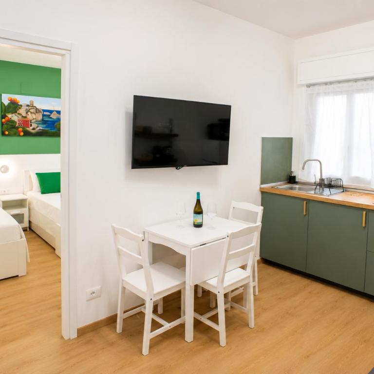 Miramare Apartments - One-Bedroom Apartment - 9