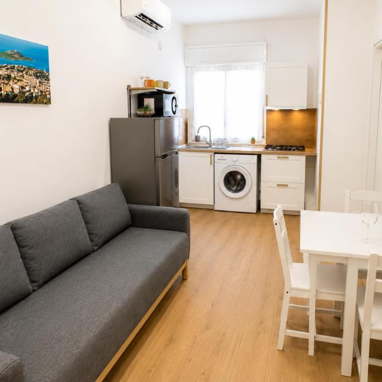 Miramare Apartments - One-Bedroom Apartment - 13
