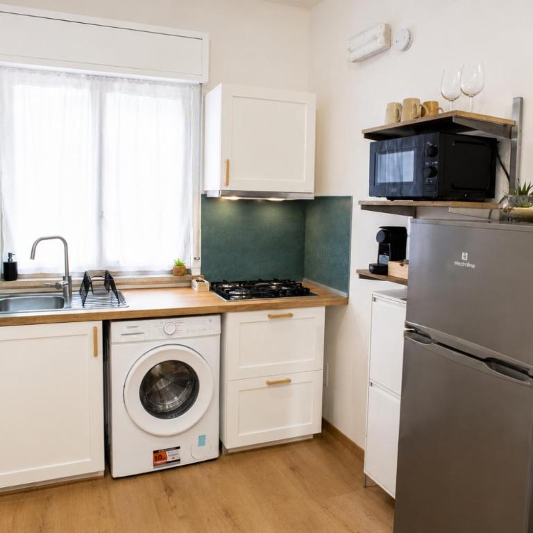 Miramare Apartments - One-Bedroom Apartment - 16