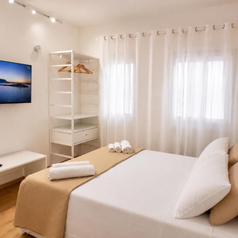 Miramare Apartments - One-Bedroom Apartment - 10
