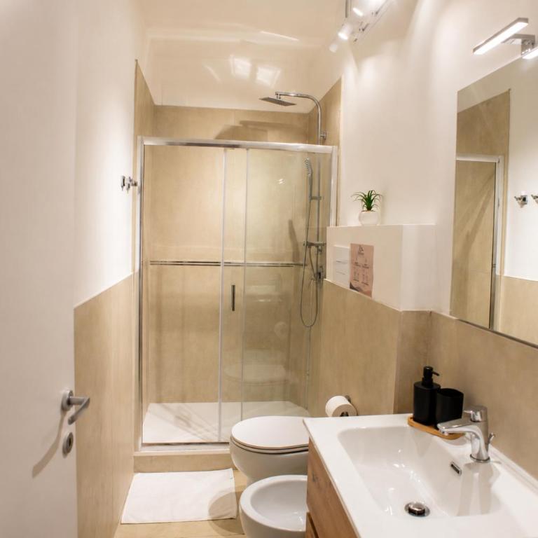 Miramare Apartments - One-Bedroom Apartment - 11