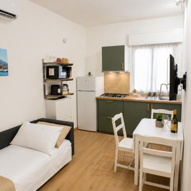 Miramare Apartments - One-Bedroom Apartment - 12