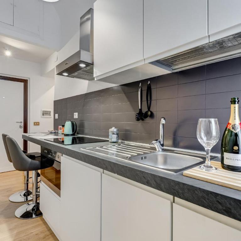 Dream House - Appartamento con 2 Camere da Letto - 24