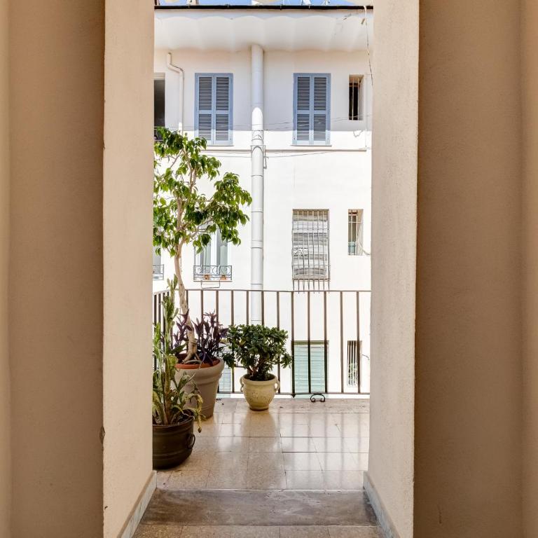Dream House - Appartamento con 2 Camere da Letto - 56