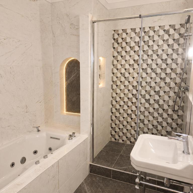 Majestic T2 calme, spacieux, central, avec parking - Appartement 1 Chambre - 8