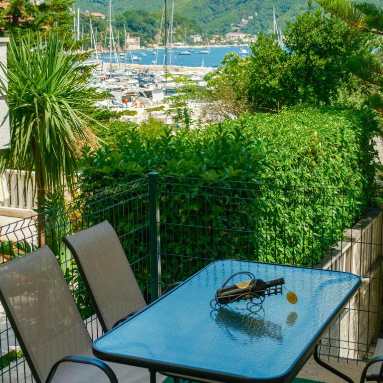 Apartments Danilo - Two-Bedroom Apartment with Bay View - 11
