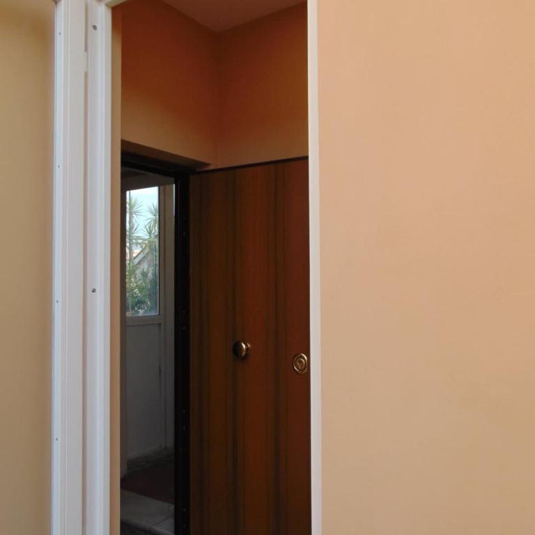 Trevi's Nest by BuddyRent - One-Bedroom Apartment - 7