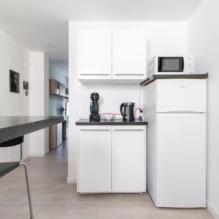 Charming apartment in a building with a pool and terrace - Apartamento de 1 dormitorio - 17