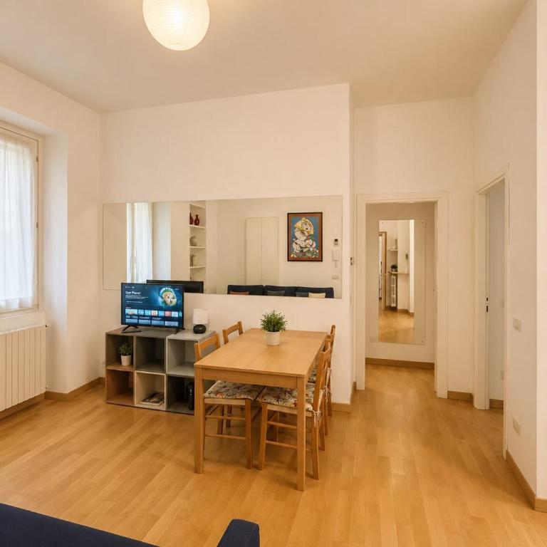 Central and Quite Flat with 2BDR, 2Bath, Self Checkin connected to Linate and Duomo in 5 mins - Appartamento con 2 Camere da Letto - 4