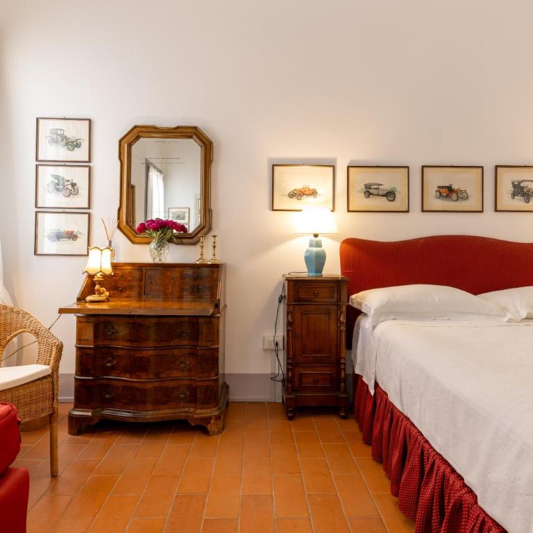 Palazzo Farini Suites 4 - Monolocale King con Divano-Letto - 2
