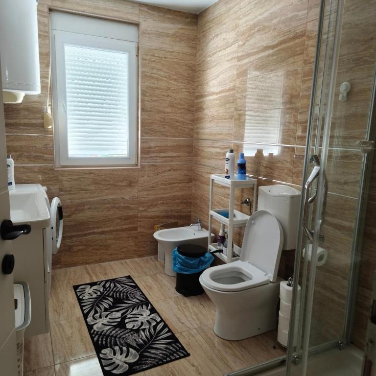 Ilino Pool haus - Apartment mit 2 Schlafzimmern - 25