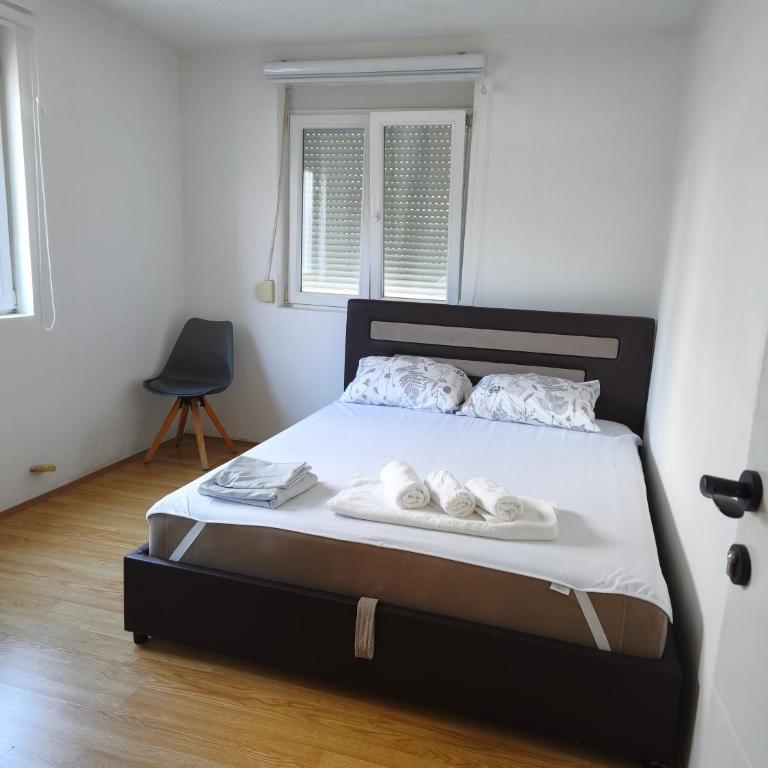 Ilino Pool haus - Apartment mit 2 Schlafzimmern - 26