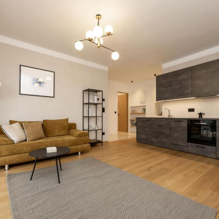 Suite Lazzeri - Appartamento con 1 Camera da Letto - 2