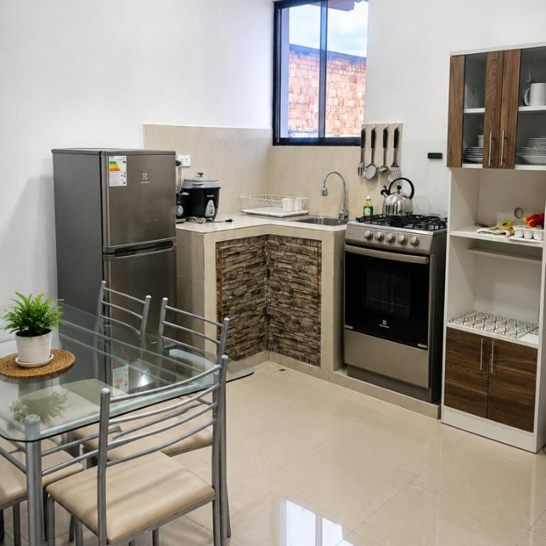 Dona Inn APARTAMENTO 1 - Three-Bedroom Apartment - 2