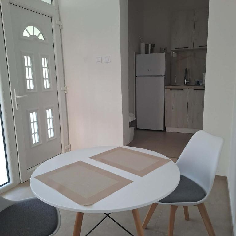 Apartments Ana 2 - Apartman sa 1 Spavaćom Sobom - 6