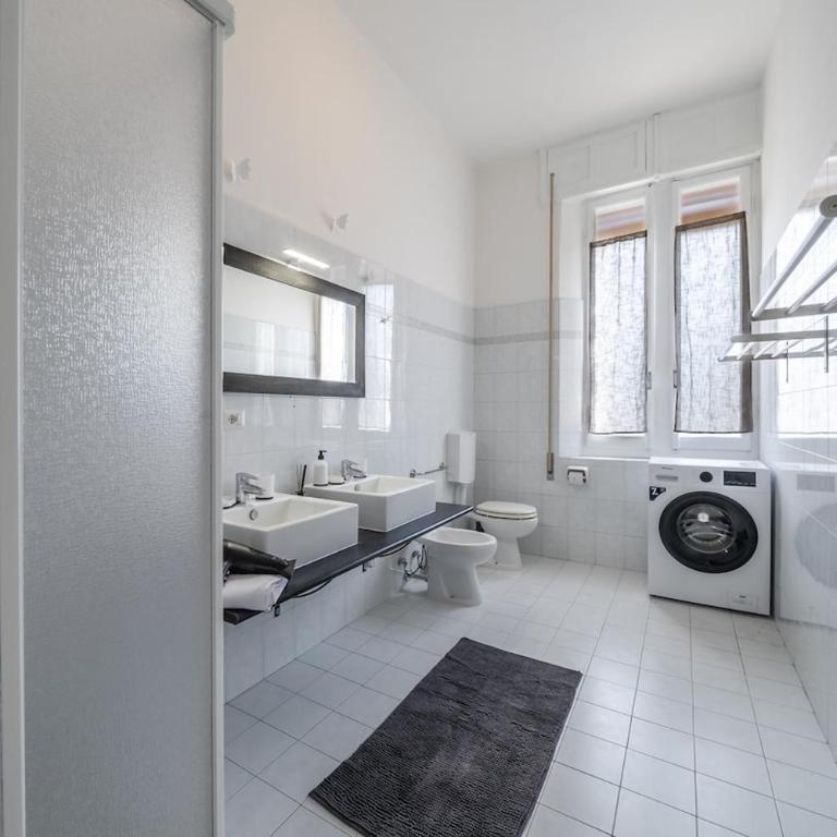 Next stop Modena - 3 bedrooms facing the station - Appartamento con 3 Camere da Letto - 34