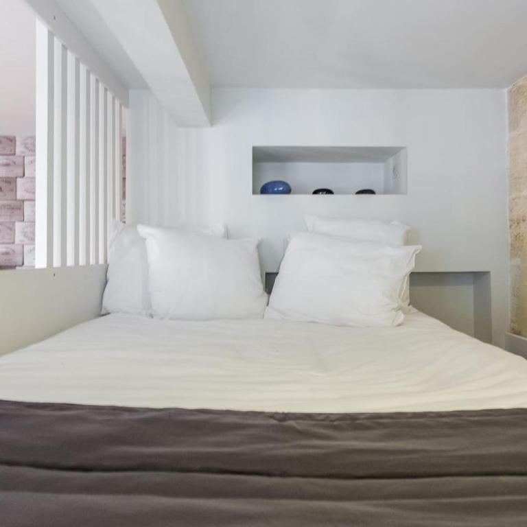 Appartement quartier St Michel climatisé près des quais avec parking - Appartement - Rez-de-Chaussée - 11