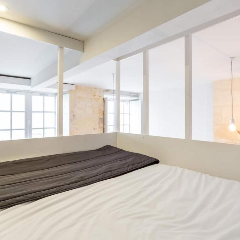 Appartement quartier St Michel climatisé près des quais avec parking - Appartement - Rez-de-Chaussée - 13