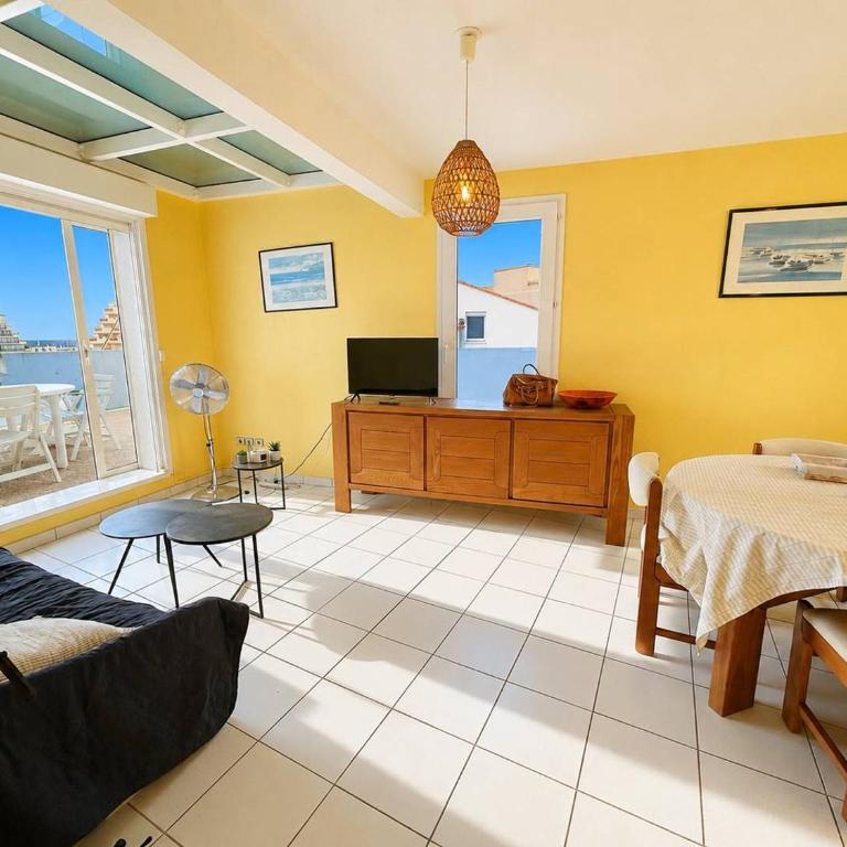 CR100-603 Appartement 5 pièces- PORT- CANET EN ROUSSILLON - Appartement 4 Chambres - 2