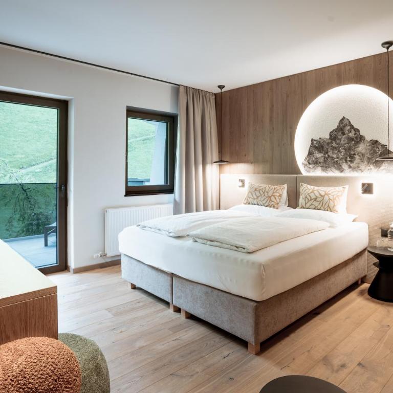 Hotel Tirolerhof 4 Sterne Superior - Superior Zimmer mit Kingsize-Bett - 3