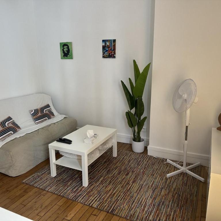 2 pièces bien placé pour visiter Paris - Appartement 1 Chambre - 6