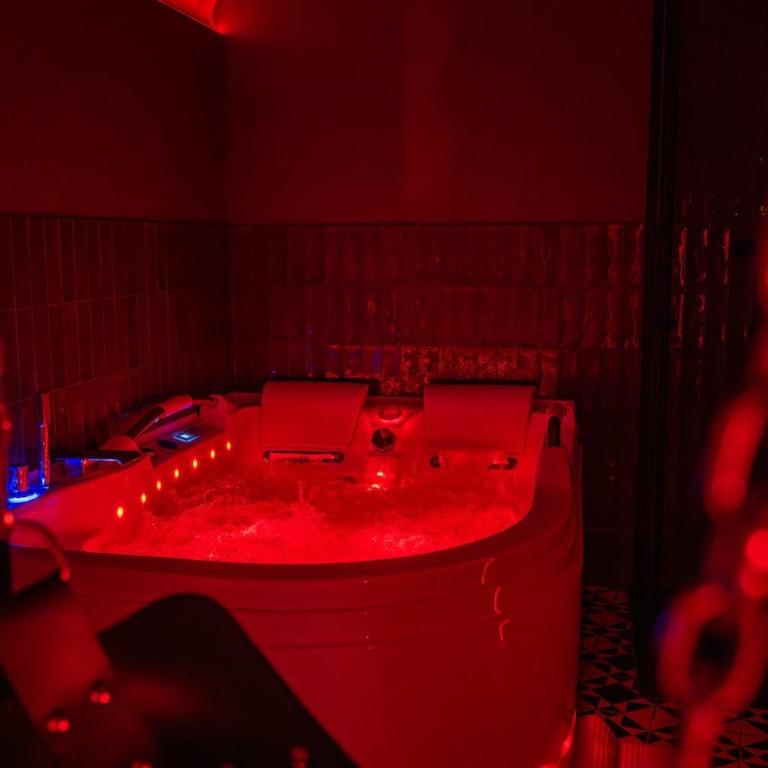 Dominia Secret - Love Room BDSM Elegance & spa - Apartamento de 1 dormitorio - 2