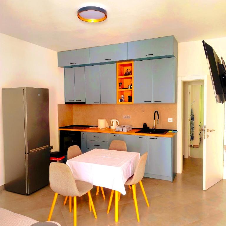 Apartments Danilo - Two-Bedroom Apartment with Bay View - 1