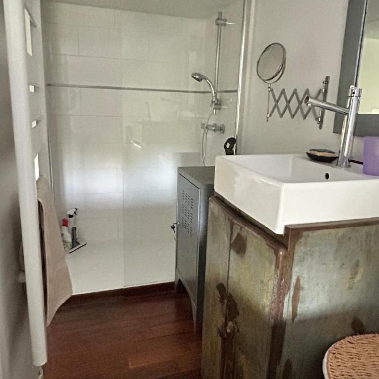 Studio en duplex avec jardin à 5 min de la mer - Appartement 2 Chambres - 11