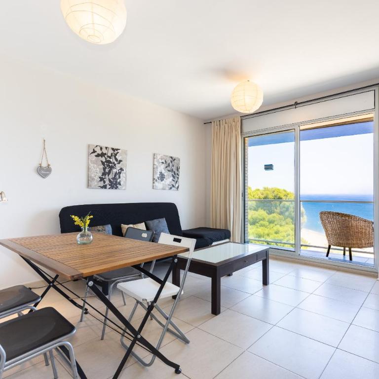 UHC Panoramic Family Complex - Two-Bedroom Apartment - 8