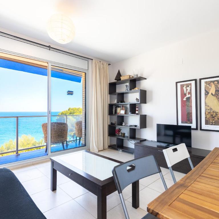 UHC Panoramic Family Complex - Two-Bedroom Apartment - 10