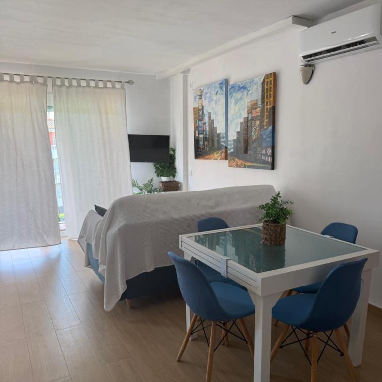 Apartamento para 4 personas a 200 m de la playa. - Apartment mit 1 Schlafzimmer - 6