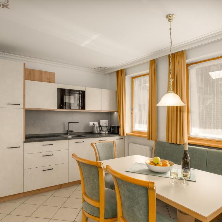 Residence Diana Apartment 101 - Appartamento Deluxe con 2 Camere da Letto e Balcone - 18