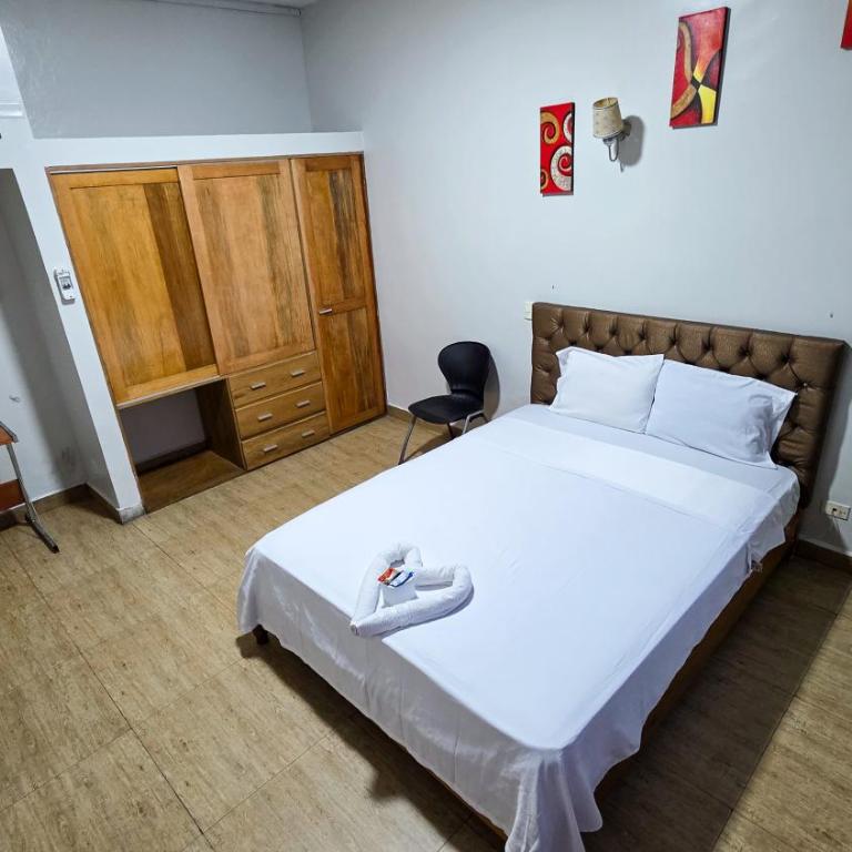 Hotel Lirios Dorados - Habitación Doble - 1