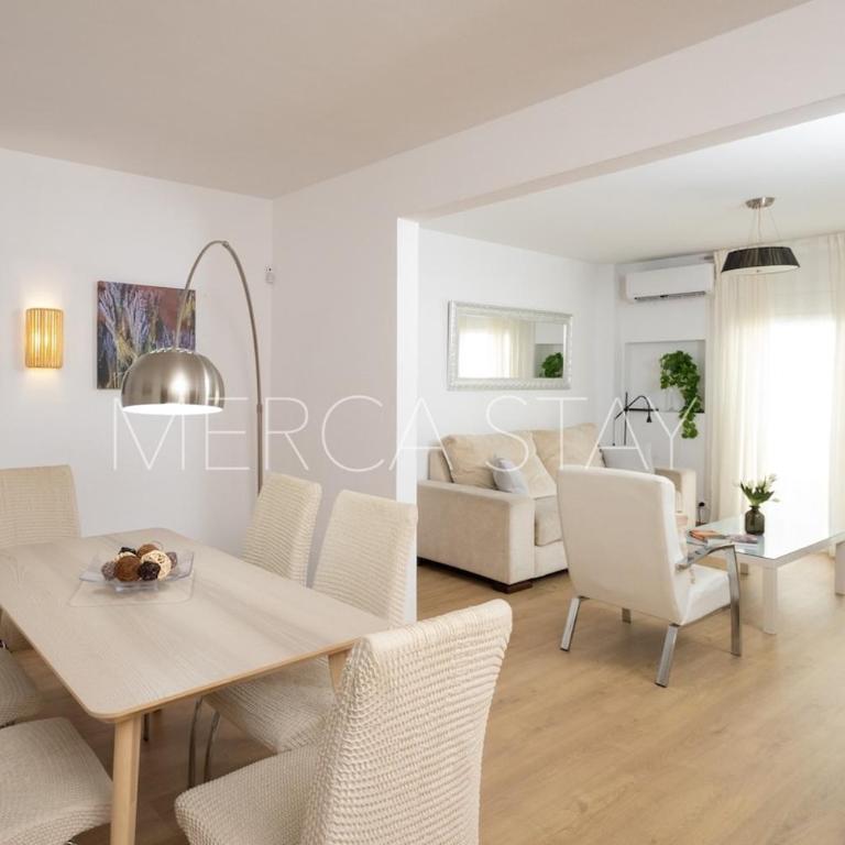 Prime spot on Sitges' iconic street - Three-Bedroom Apartment - 4