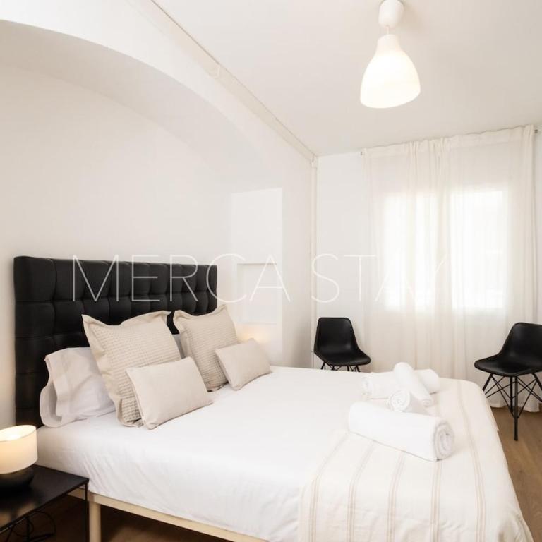 Prime spot on Sitges' iconic street - Three-Bedroom Apartment - 6