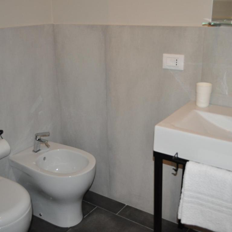Netina Rooms - Camera Matrimoniale con Bagno Privato - 1