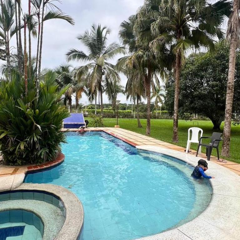 Hotel Campestre Refugio Llanero - Six-Bedroom House - 5