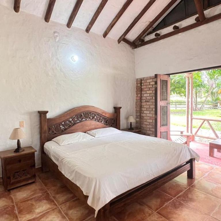 Hotel Campestre Refugio Llanero - Six-Bedroom House - 7
