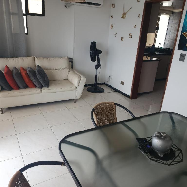 Frente al mar cartagena laguito - Two-Bedroom Apartment - 3