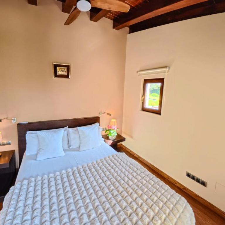 Indiana Boutique Hotel - Habitación Doble Deluxe con balcón - 22