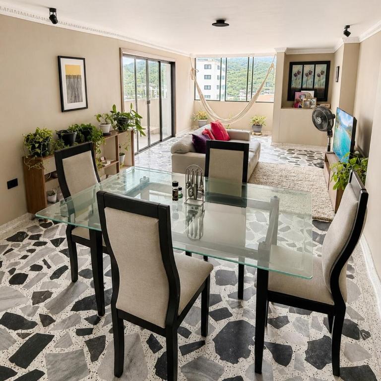 2 blocks from the sea - 3H - Families and groups - Three-Bedroom Apartment - 25