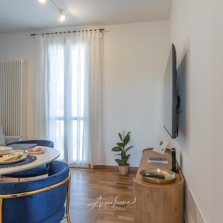 Stella Placidia Prestigious and elegant historic center, parking - Appartamento con 2 Camere da Letto - 89
