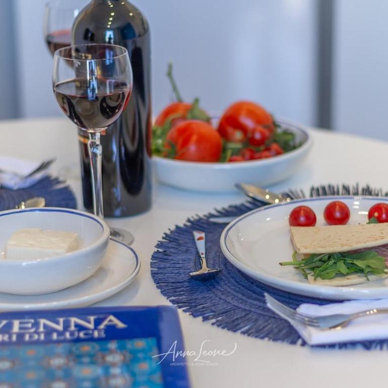 Stella Placidia Prestigious and elegant historic center, parking - Appartamento con 2 Camere da Letto - 92