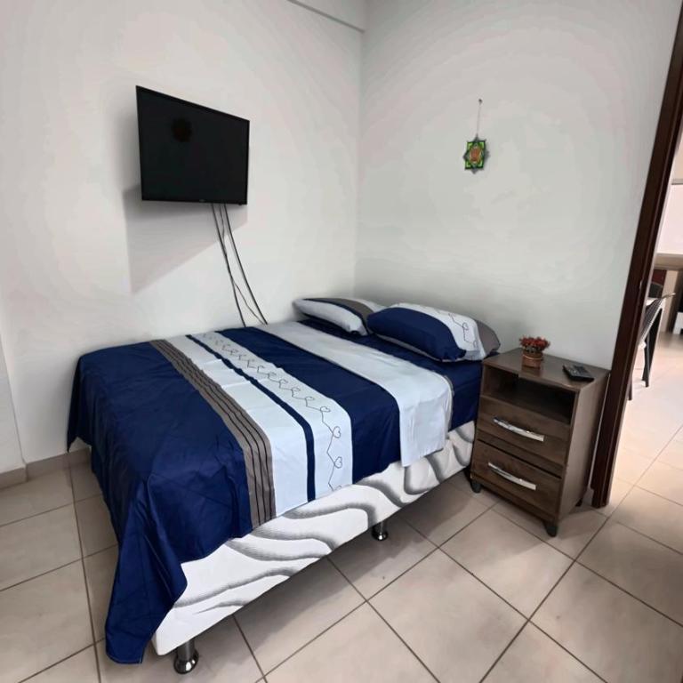 Suites Equipetrol Wifi ultra rápido Cocina equipada - One-Bedroom Apartment with Balcony and City View - 4