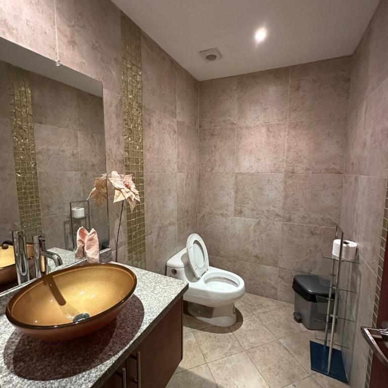 Beautiful modern suite in an exclusive area of Cuenca - Three-Bedroom Apartment - 27
