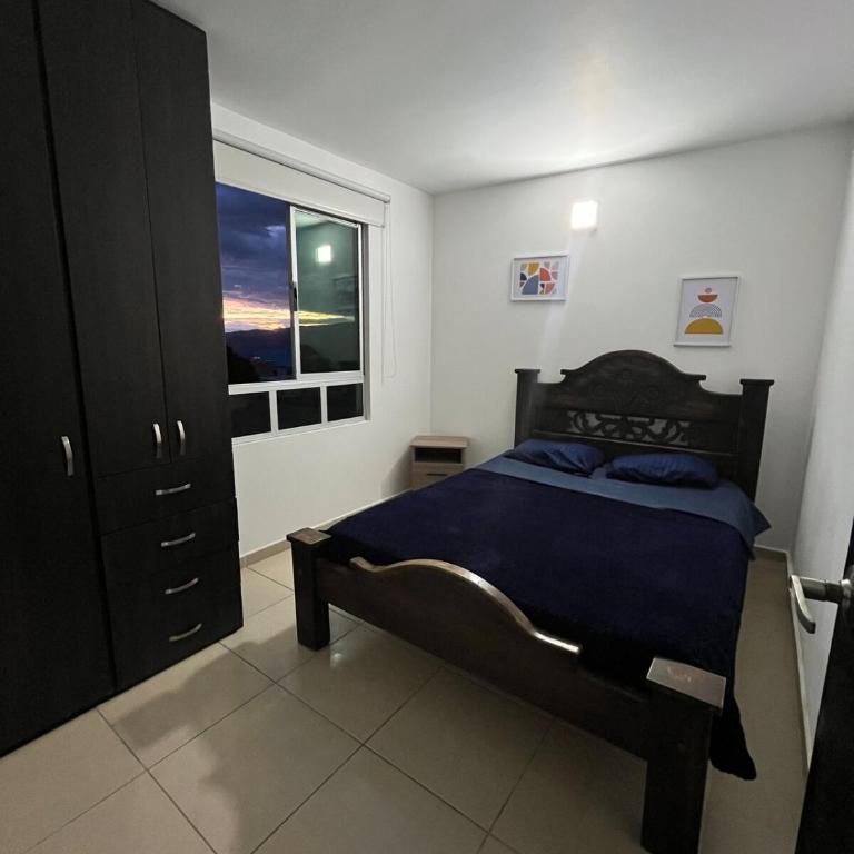 Apartamento a 5 minutos del parque principal - Three-Bedroom Apartment - 3