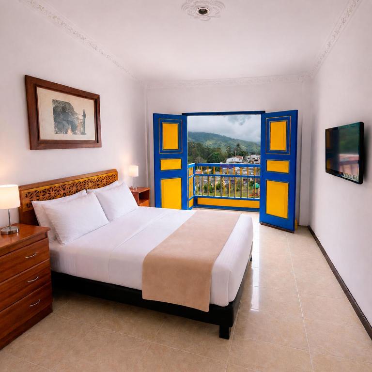 Hospedaje Camino Real - Habitación Doble con vistas a la montaña - 3